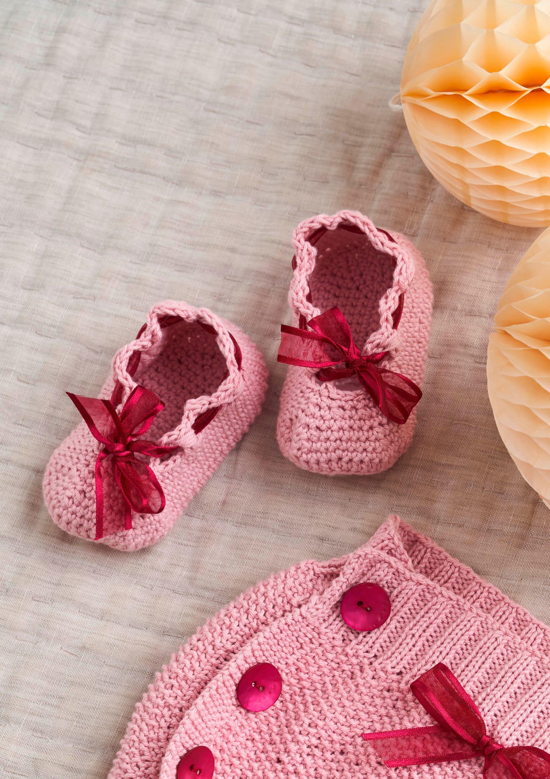 Baby Book All Pink Booties_A4_0
